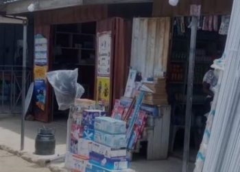 Gunshots Recorded In Broad Daylight As Armed Robbers Raid Mobile Money And Electrical Shops At Kasoa Today.